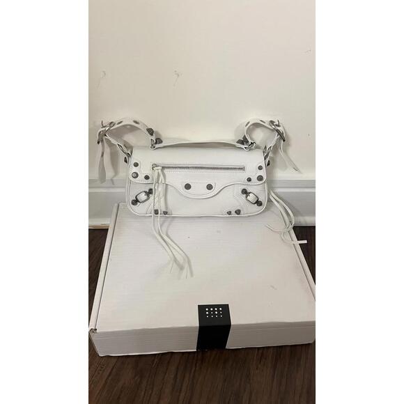 Balenciaga Handbags - Balenciaga Le Cagole Sling Small in White Lambskin BNWT